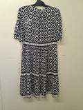 Ladies Dresses - Threadz - Size M - LD0 - FAS023 - VG