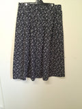 Ladies Skirts - Uni Qlo - Size XL - LSK WPLU - FAS029 - VG