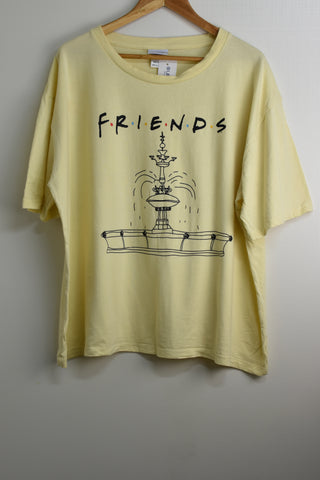 Bands/Graphic Tee's - Friends - Size 3XL - VBAN1968 WPLU - GEE