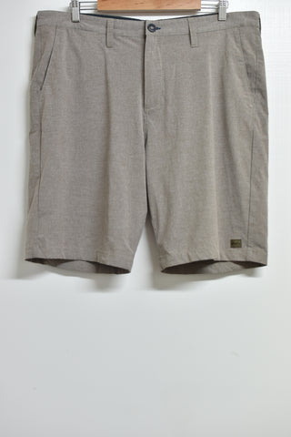Men's Shorts - Billabong - Size 38 - MST MPLU - FAS010 - GEE