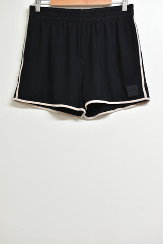 Ladies Shorts *New* - D-Luxe - Size M - LS0 - FAS023 - GEE
