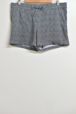 Ladies Shorts - Sussan - Size 10 - LS0 - FAS033 - GEE