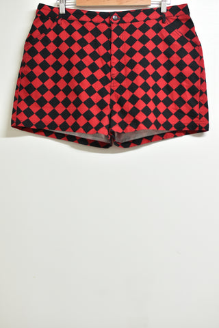 Ladies Shorts - Black Friday - Size 18 - LS0 VBOT WPLU - FAS035 - GEE