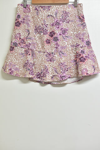 Ladies Skirts - Witchery - Size 12 - LSK - FAS027