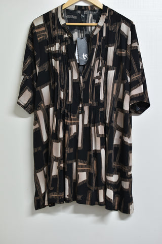 Ladies Tops *New* - TS- Size 22 - LT0 WPLU - FAS018 - GEE