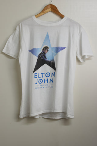 Bands/Graphic Tee's - Elton John - Size L - VBAN1944 - GEE