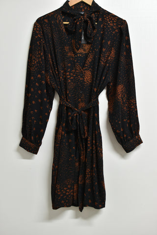 Ladies Dresses *New* - City Chic - Size M - LD0 - FAS021 - GEE