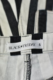 Ladies Shorts - Black Friday - Size 4 - LS0 - LJE - FAS028