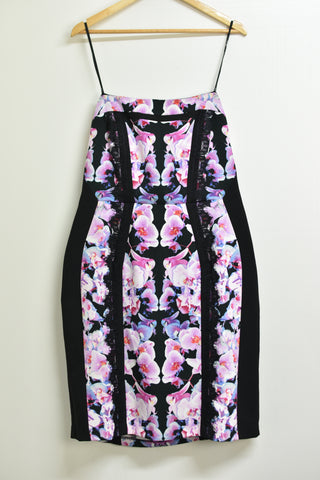 Ladies Dresses - City Chic - Size S - LD0 WPLU - FAS015 - GEE