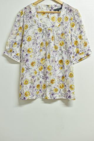 Ladies Tops - Sportscraft - Size 16 - LT0 - FAS017 - GEE