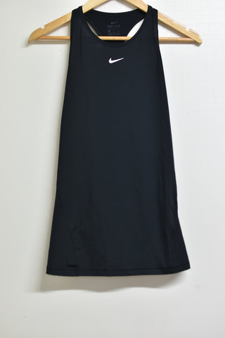 Ladies Activewear - Nike - Size M - LACT - FAS013 - GEE