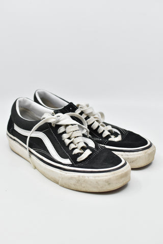 Ladies Shoes - Vans - Size US W8.5 - LSH306 VACC - GEE