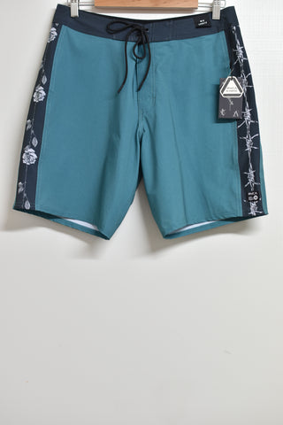Men's Shorts *New* - RVCA - Size 32 - MST - FAS011 - GEE