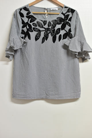 Ladies Tops - Calvin Klein - Size M - LT0 - FAS011 - GEE
