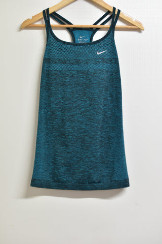 Ladies Activewear - Nike - Size S - LACT - FAS013 - GEE