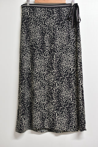 Ladies Skirts *New* - Max Studio - Size L - LSK - FAS001 - GEE