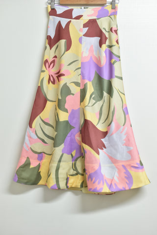 Ladies Skirts - Sheike - Size 8 - LSK - FAS017 - GEE