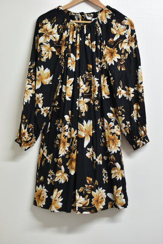 Ladies Dresses - Witchery - Size 8 - LD0 - FAS006 - GEE