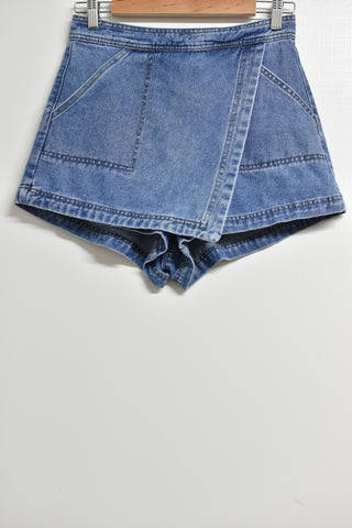 Ladies Shorts - Ebby and I - Size 8 - LS0 - LJE - FAS028