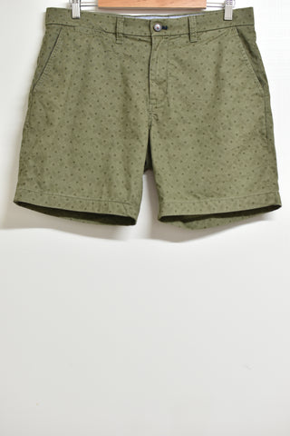 Men's Shorts - Tommy Hilfiger - Size 32 - MST - FAS020 - GEE