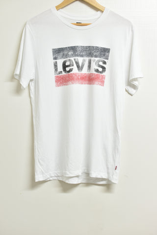 Bands/Graphic Tee's - Levi's - Size M - VBAN - FAS030 - GEE