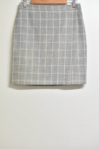 Ladies Skirts - Basque - Size 10 - LSK - FAS004 - GEE