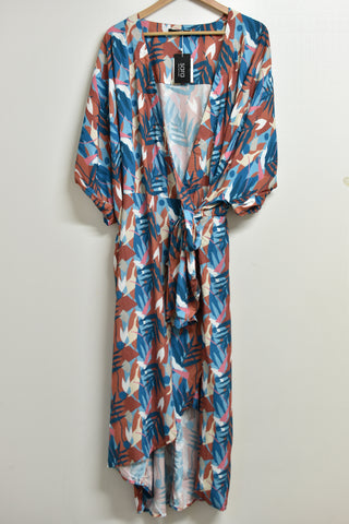 Ladies Dresses *New* - Sara - Size 22 - LD0 WPLU - FAS006 - GEE