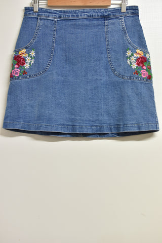 Ladies Skirts - Dangerfield - Size 16 - LSK - LJE - WPLU - FAS028