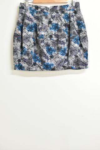 Ladies Skirts - Vero Moda - Size 42 - LSK - FAS018 - GEE