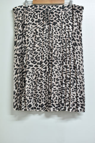 Ladies Skirts - Forever New *New* - Size 22 - LSK - WPLU - FAS027