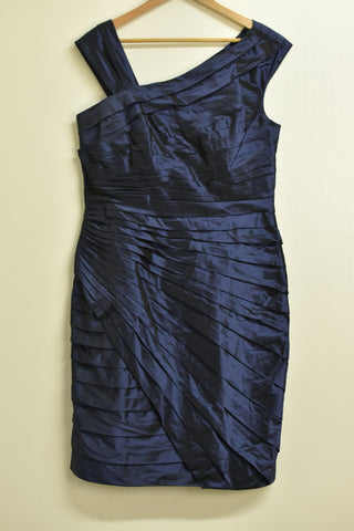 Ladies Dresses - Anthea Crawford - Size 16 - LD0 WPLU - FAS008 - GEE