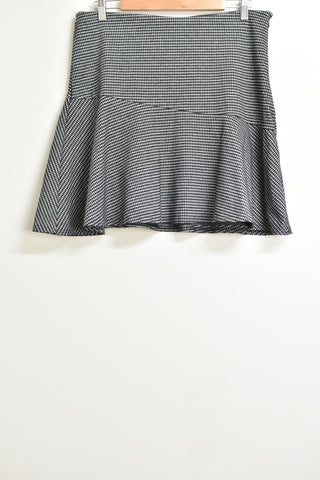 Ladies Skirts - Country Road - Size L - LSK - FAS018 - GEE