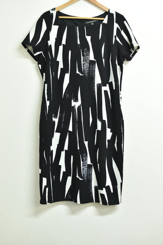 Ladies Dresses - Liz Jordan - Size 16 - LD0 WPLU - FAS011 - GEE