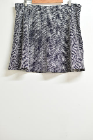 Ladies Skirts - Forever New - Size 18 - LSK WPLU - FAS030 - GEE