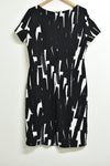 Ladies Dresses - Liz Jordan - Size 16 - LD0 WPLU - FAS011 - GEE