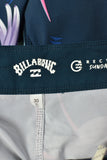 Men's Shorts - Billabong - Size 30 - MST - FAS010 - GEE