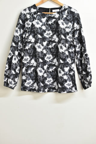 Ladies Tops - Calvin Klein - Size M - LT0 - FAS004 - GEE